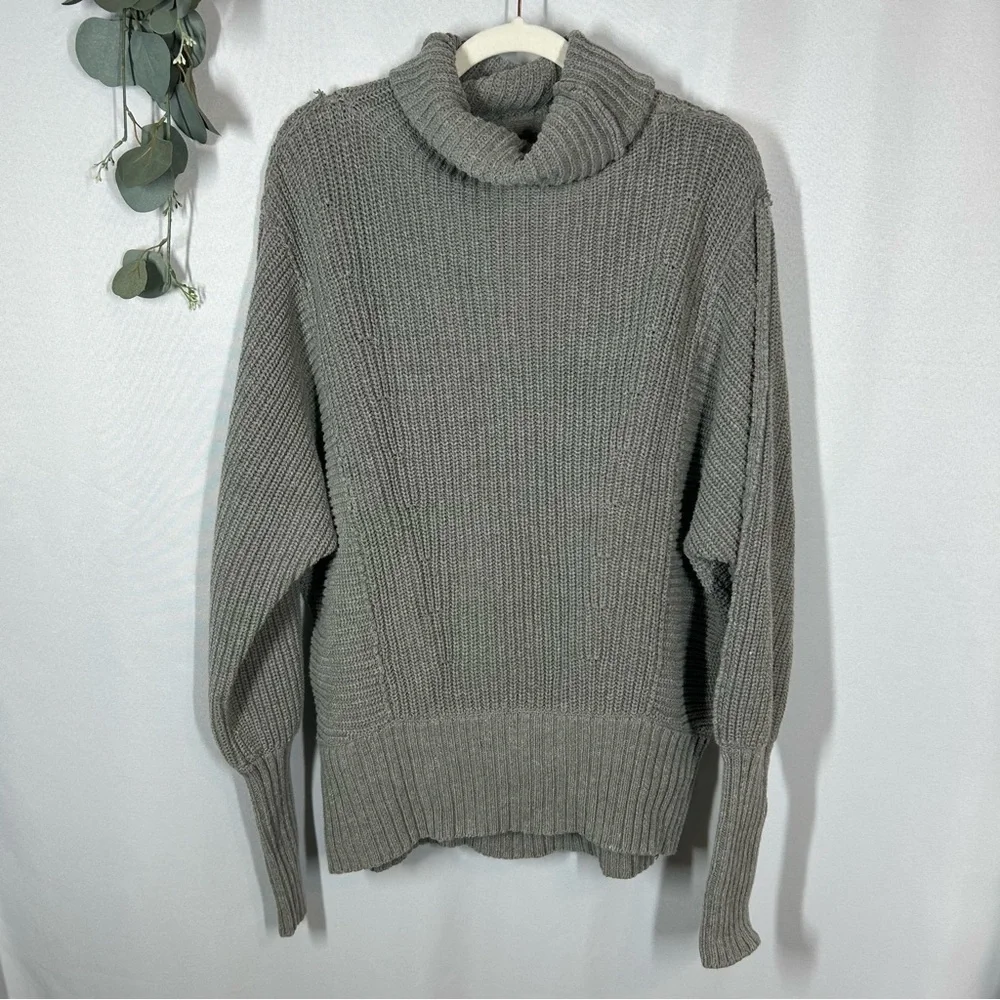 Free People | Oversized Turtleneck Knit Sweater Gray Women's Size XS